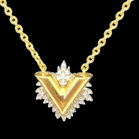 EUC Louis Vuitton Crystal Essential Glory LV Necklace Gold - Picture 3 of 5